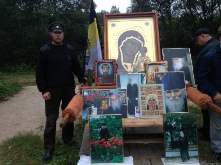 Святая Русь не умирала…