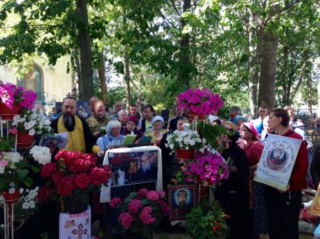 Святая Русь не умирала…